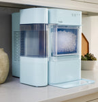 Aqua nugget ice maker with cocktails